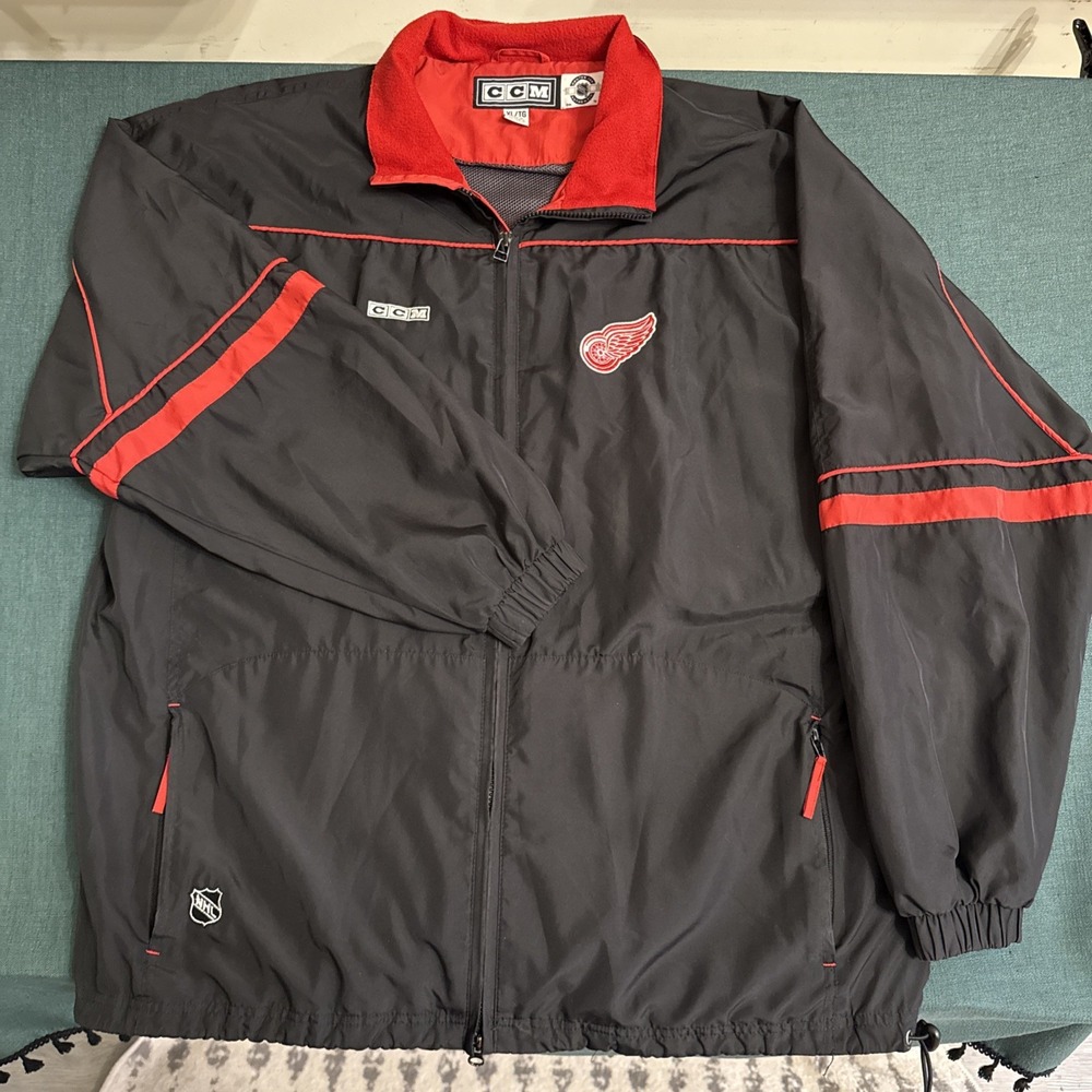 Vintage CCM Detroit Red Wings NHL Jacket Men's L Black Red Full Zip Fleece Lined